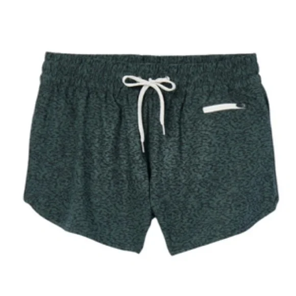 Vuori Green Athletic Shorts with Dolphin Hem Size XL - Picture 2 of 8